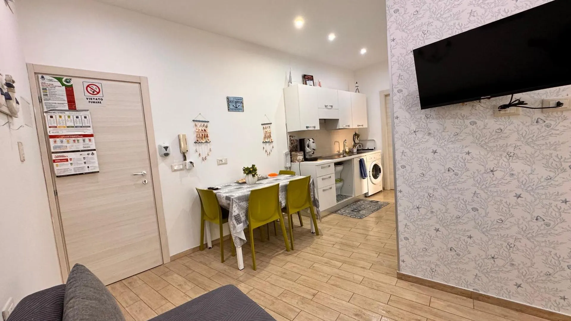 Arcorosa Apartment 切法卢